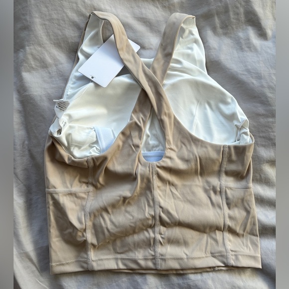 Tank top with built in bra - Picture 4 of 6